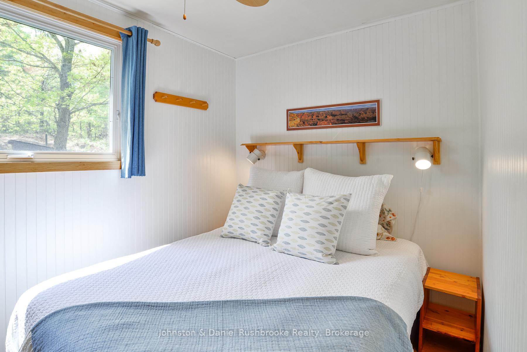 Photo 22 of 3 Island 2ML, Gravenhurst, Wood (Gravenhurst) — HOMEH