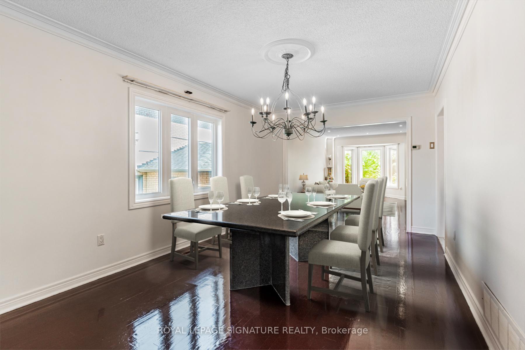 Photo 11 of 6 Boxwood Crescent, Markham, Rouge Fairways — HOMEH