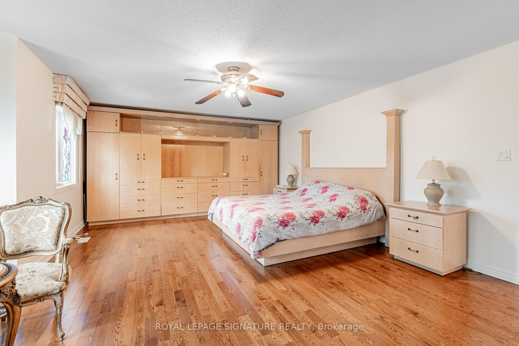 Photo 4 of 6 Boxwood Crescent, Markham, Rouge Fairways — HOMEH