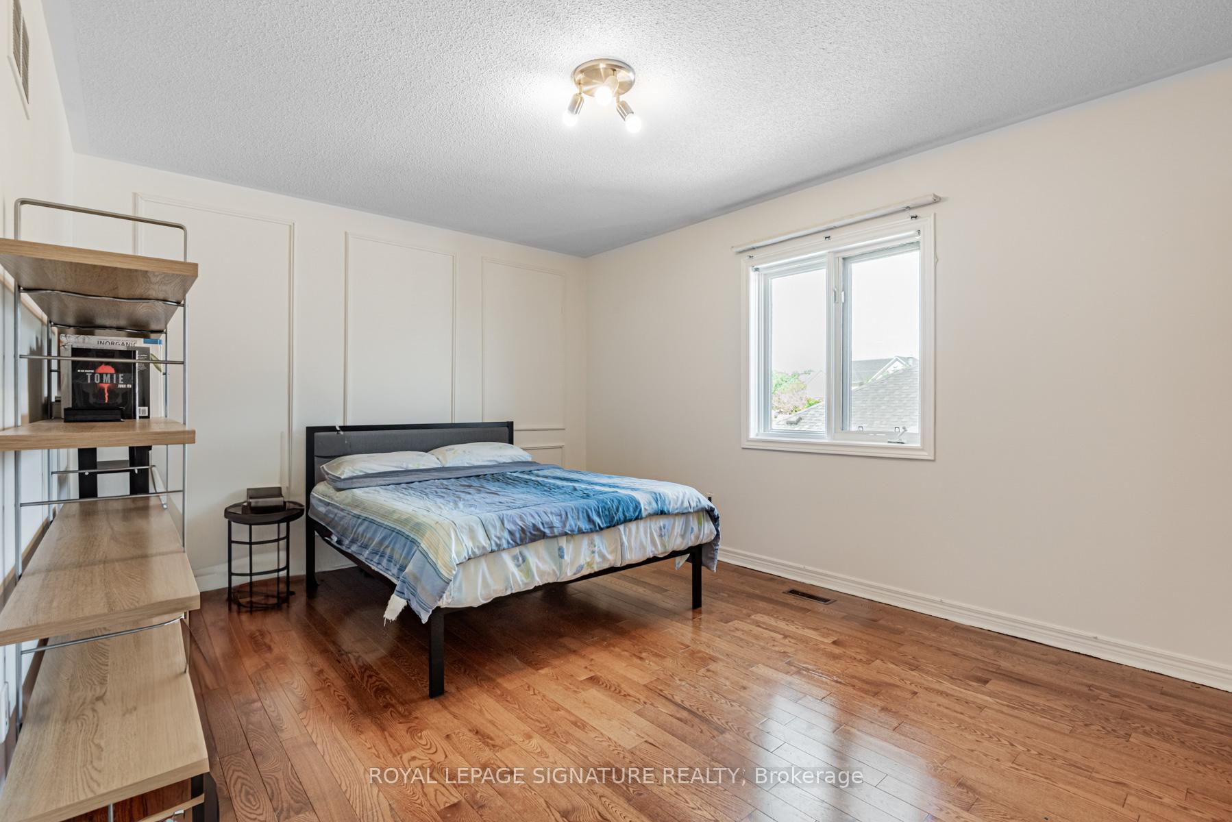 Photo 14 of 6 Boxwood Crescent, Markham, Rouge Fairways — HOMEH