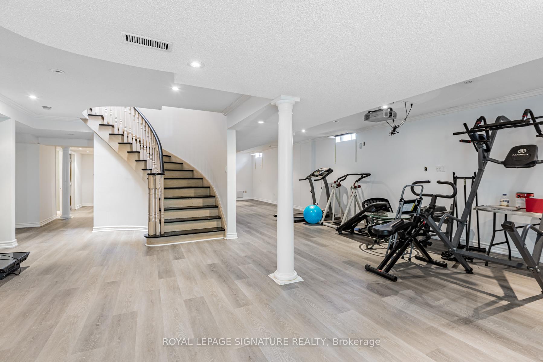 Photo 9 of 6 Boxwood Crescent, Markham, Rouge Fairways — HOMEH