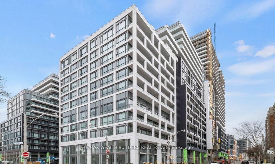 Photo 1 of Unit 813, 60 Princess Street, Toronto, Waterfront Communities — HOMEH