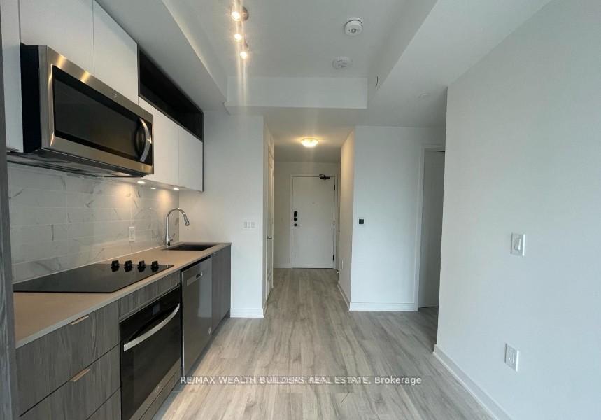 Photo 6 of Unit 813, 60 Princess Street, Toronto, Waterfront Communities — HOMEH