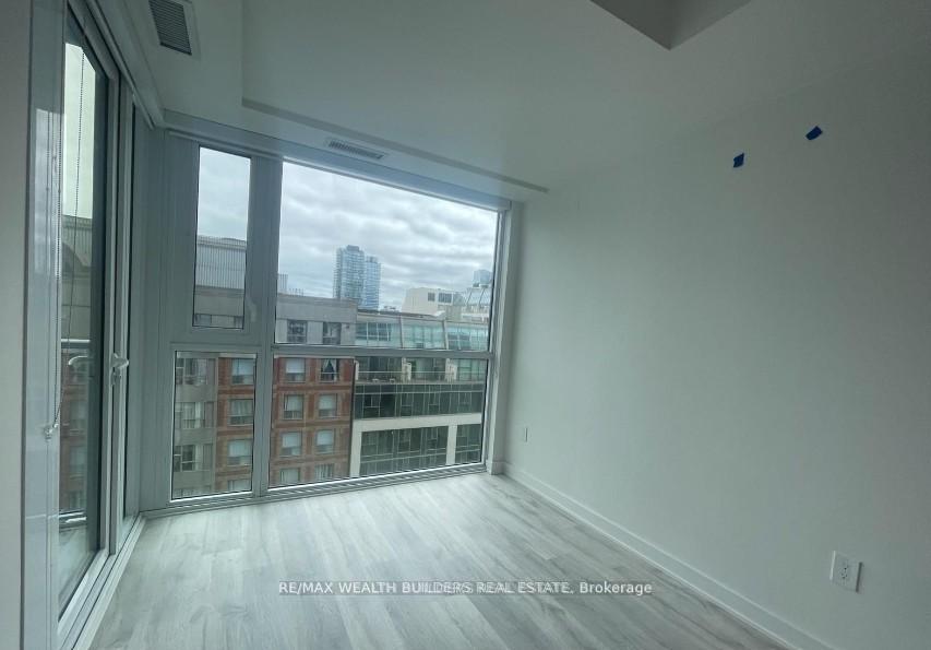 Photo 5 of Unit 813, 60 Princess Street, Toronto, Waterfront Communities — HOMEH