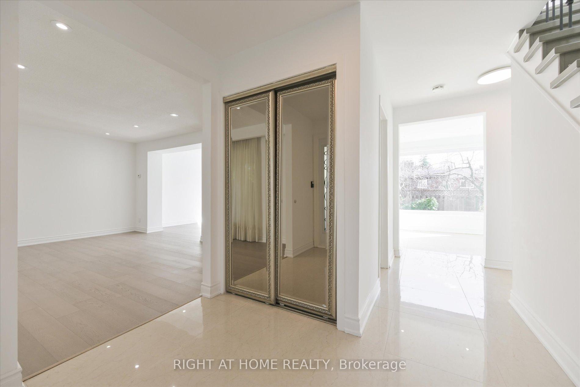 Photo 5 of 196 Romfield Circuit, Markham, Royal Orchard — HOMEH
