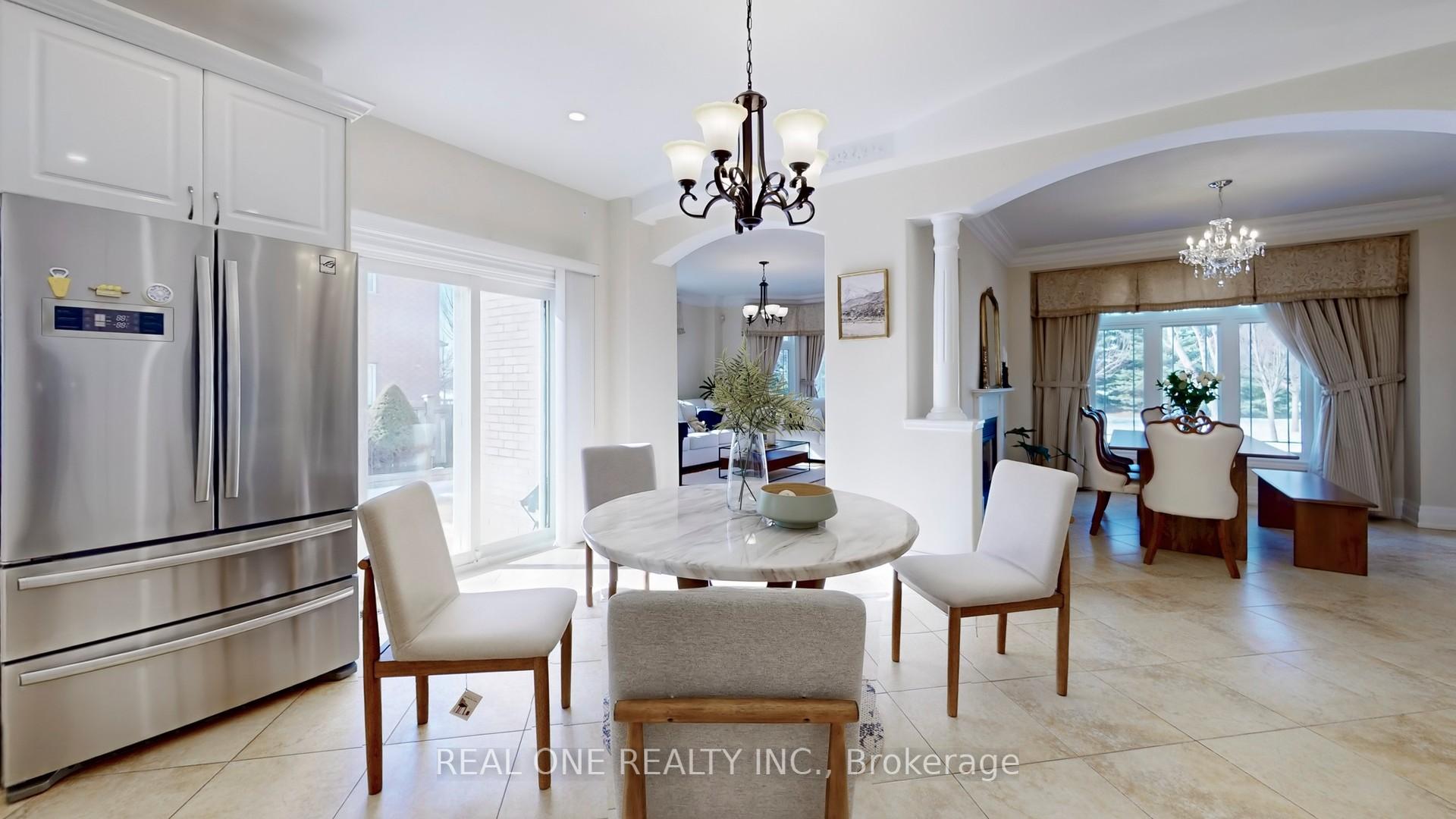Photo 14 of 27 Willow Heights Boulevard, Markham, Cachet — HOMEH