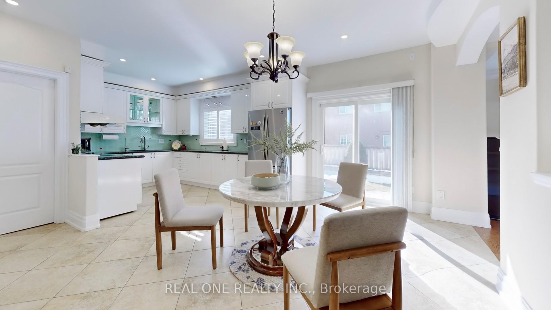 Photo 18 of 27 Willow Heights Boulevard, Markham, Cachet — HOMEH
