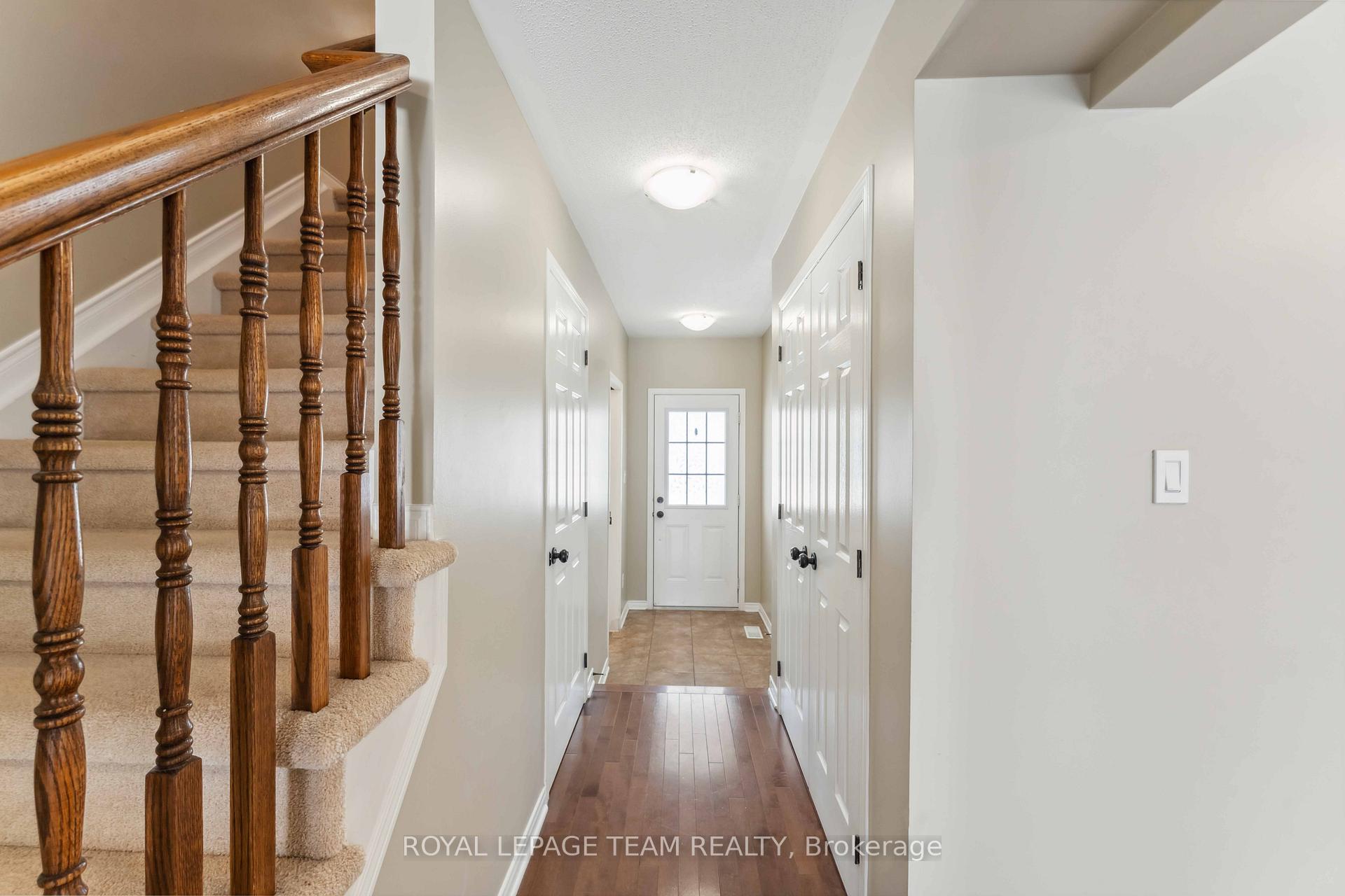 Photo 2 of 151 Cedardown Private, Ottawa, Barrhaven - Stonebridge — HOMEH