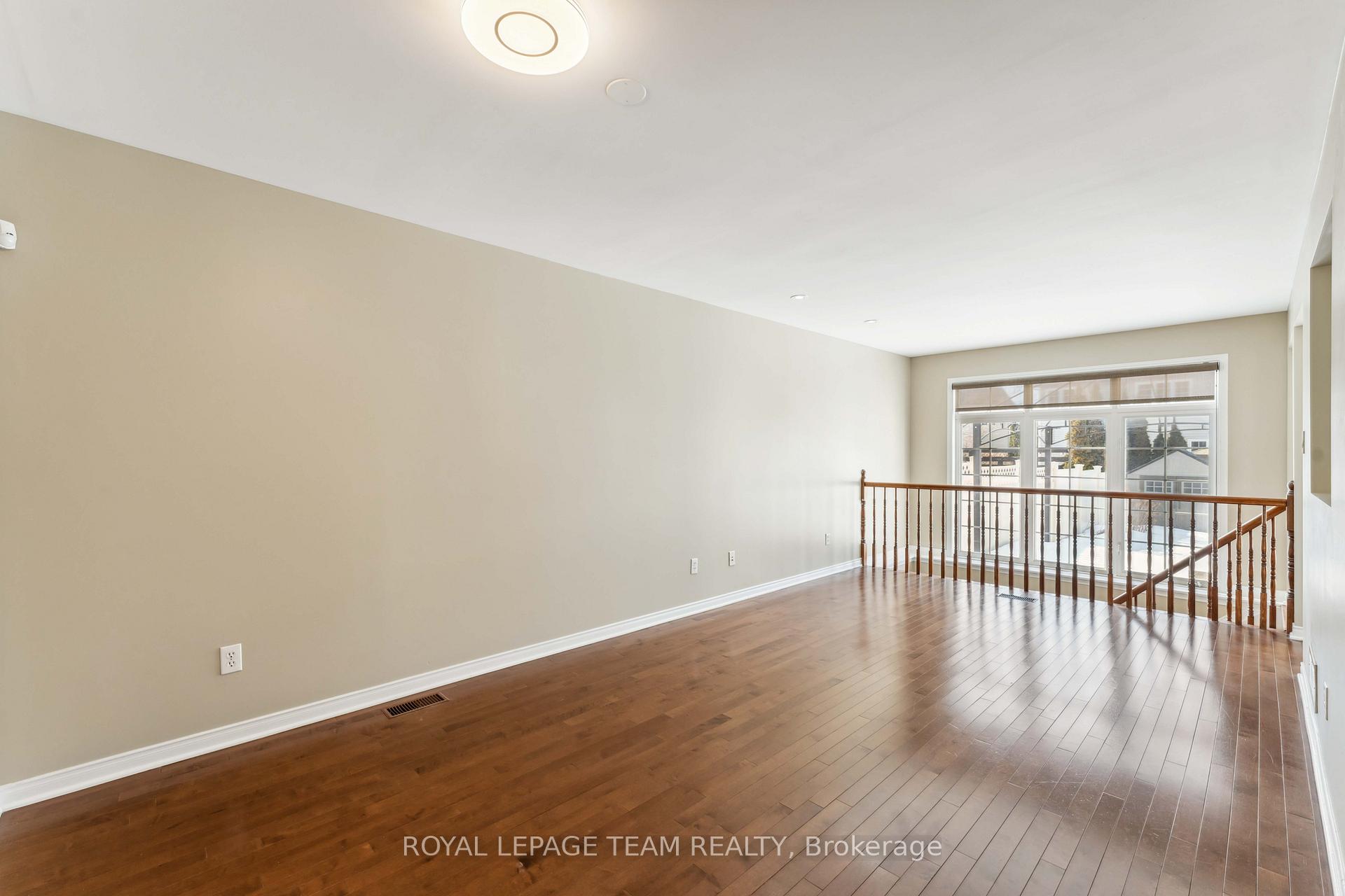 Photo 7 of 151 Cedardown Private, Ottawa, Barrhaven - Stonebridge — HOMEH
