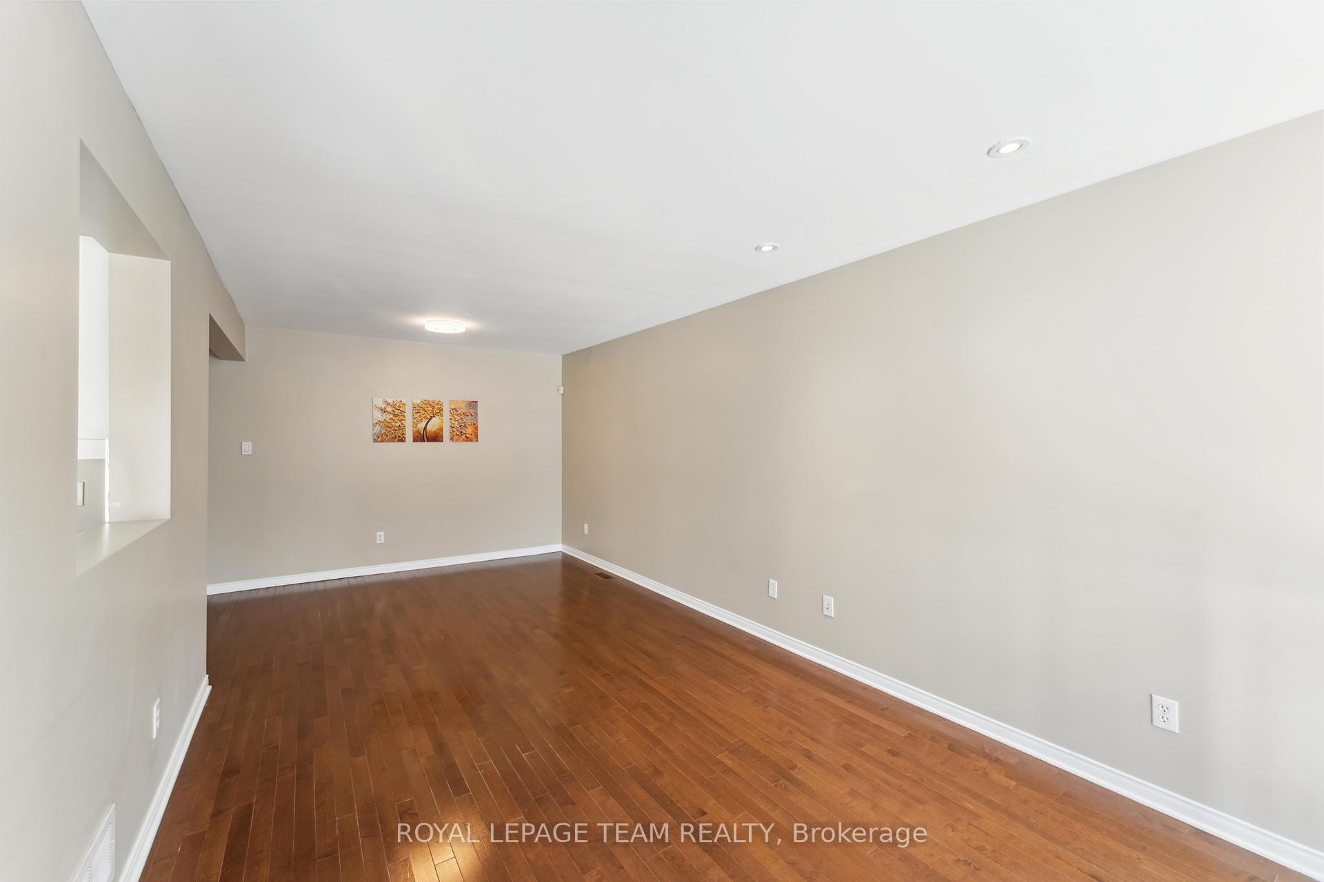 Photo 9 of 151 Cedardown Private, Ottawa, Barrhaven - Stonebridge — HOMEH