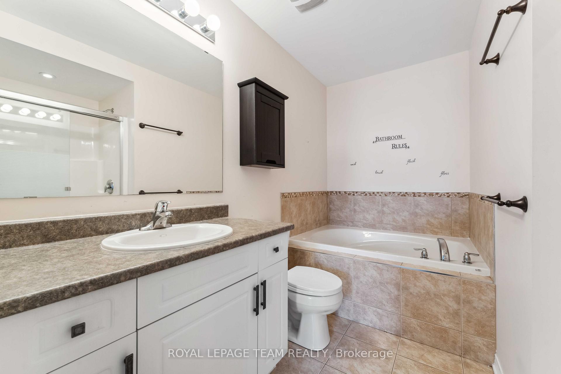 Photo 17 of 151 Cedardown Private, Ottawa, Barrhaven - Stonebridge — HOMEH