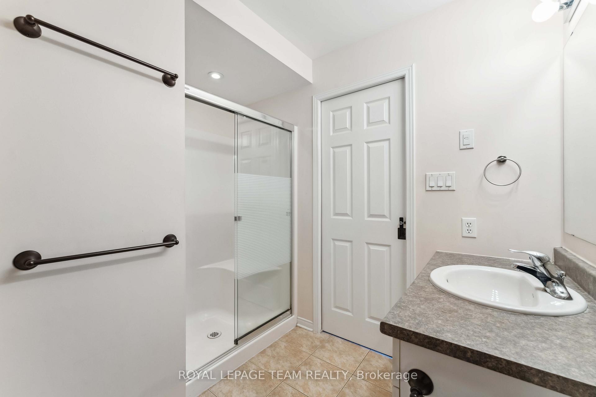 Photo 18 of 151 Cedardown Private, Ottawa, Barrhaven - Stonebridge — HOMEH