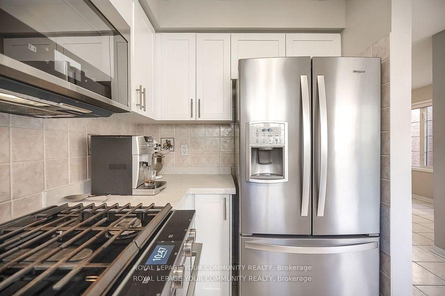 Photo 17 of 15 Echo Ridge Crescent, Vaughan, Sonoma Heights — HOMEH
