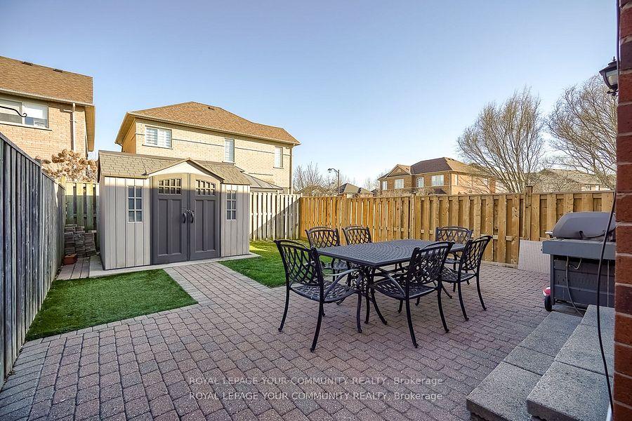 Photo 42 of 15 Echo Ridge Crescent, Vaughan, Sonoma Heights — HOMEH