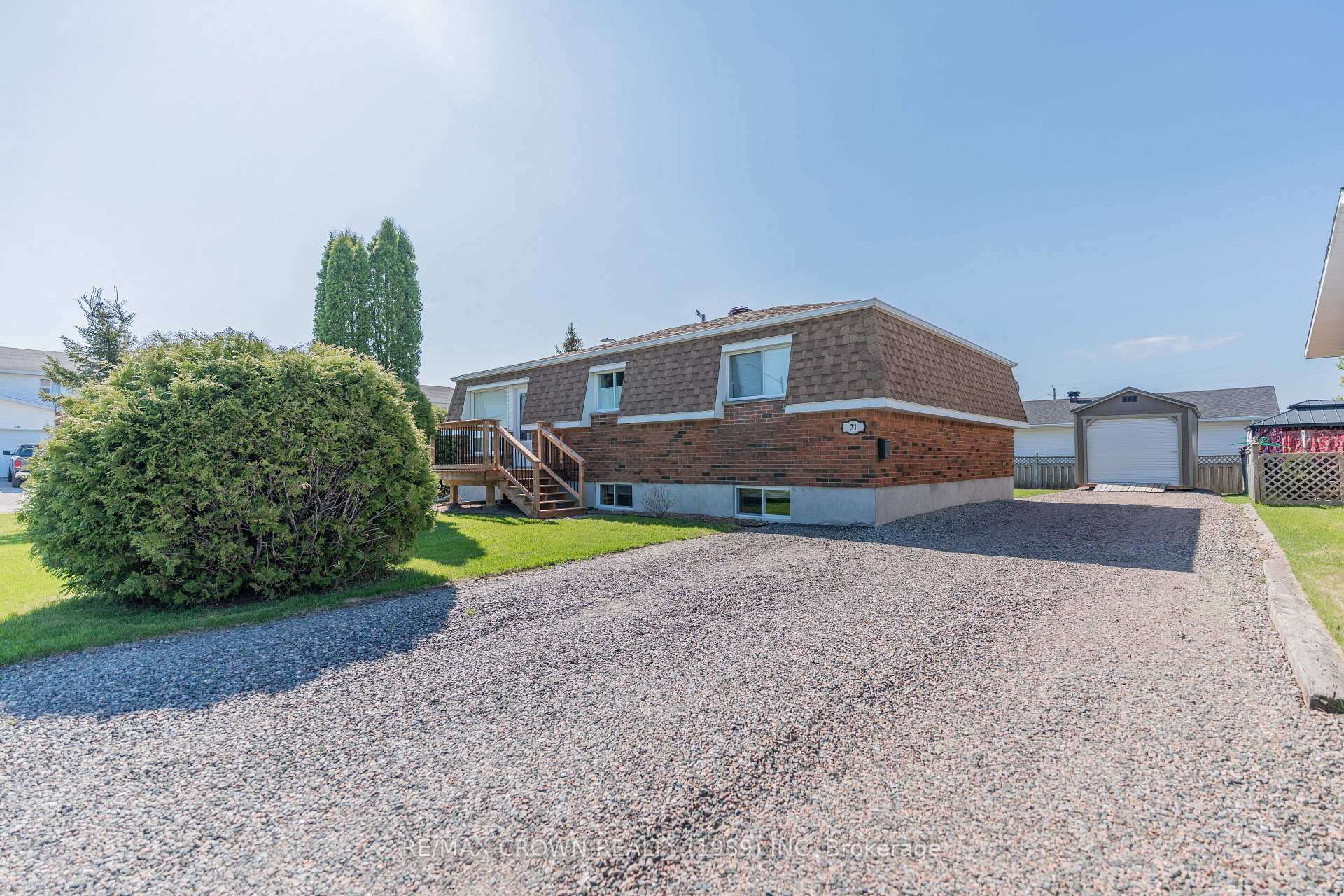Photo 1 of 21 Cloutier Place, Kapuskasing — HOMEH