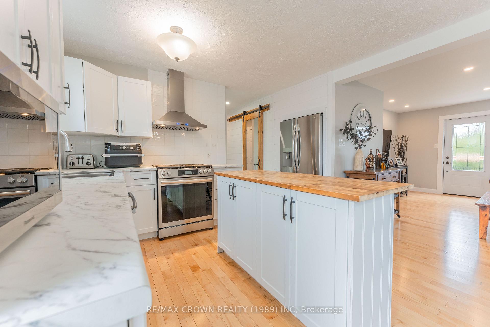 Photo 13 of 21 Cloutier Place, Kapuskasing — HOMEH