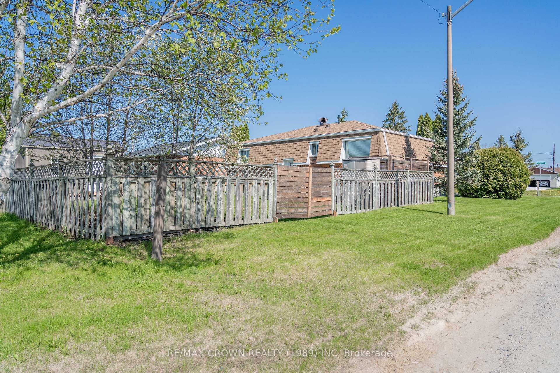 Photo 47 of 21 Cloutier Place, Kapuskasing — HOMEH