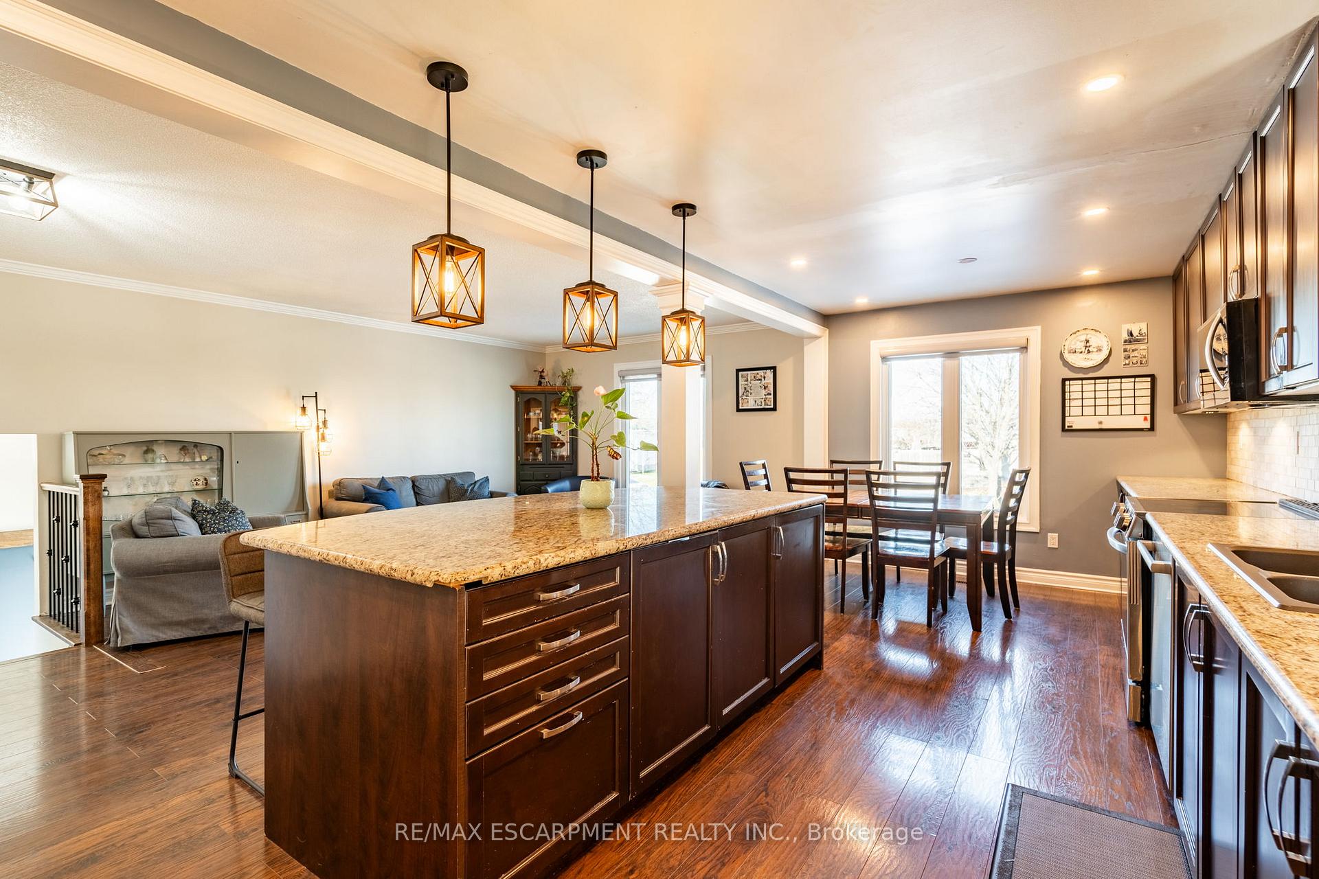 Photo 7 of 5 Belleau Street, Hamilton, Stoney Creek — HOMEH