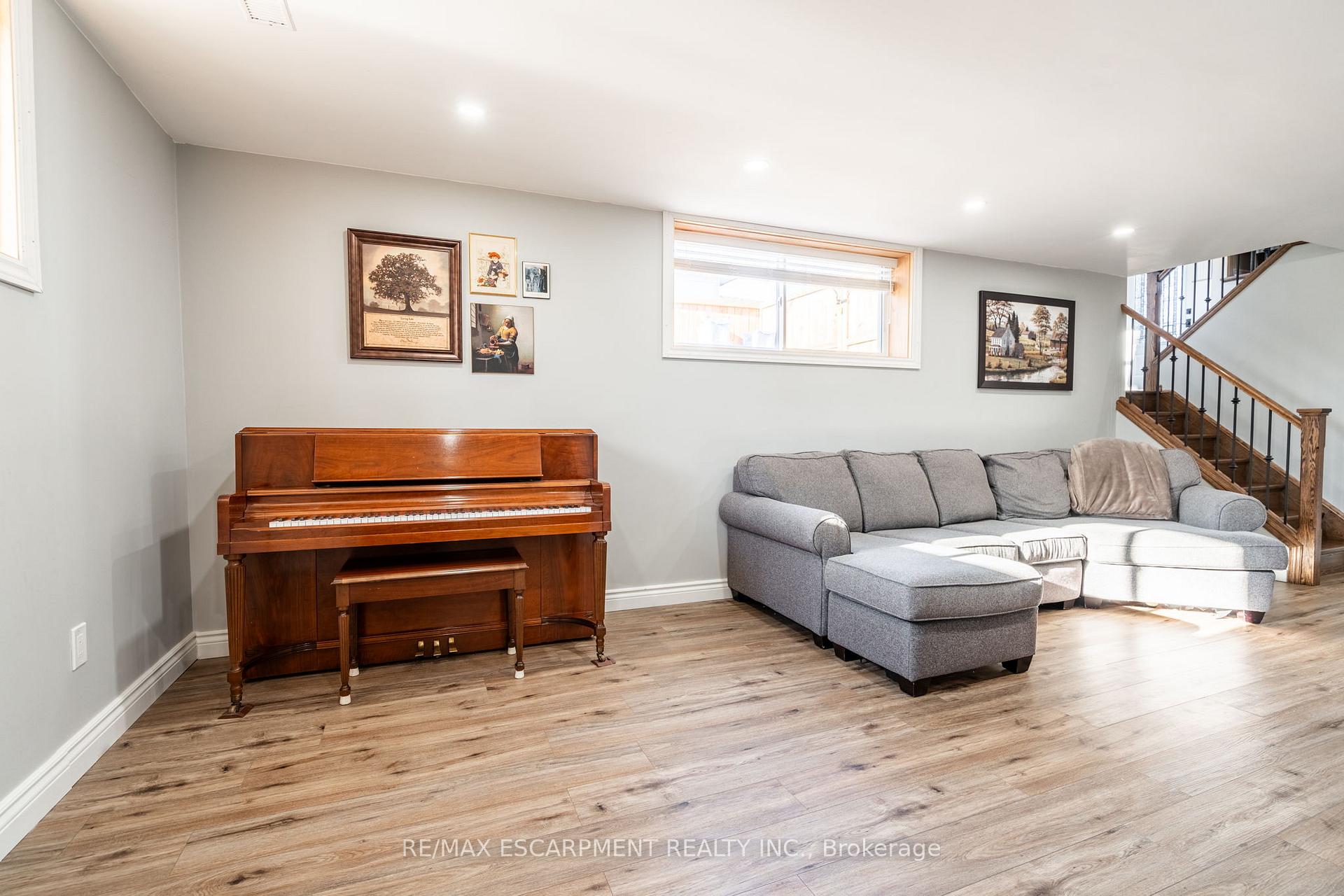 Photo 16 of 5 Belleau Street, Hamilton, Stoney Creek — HOMEH