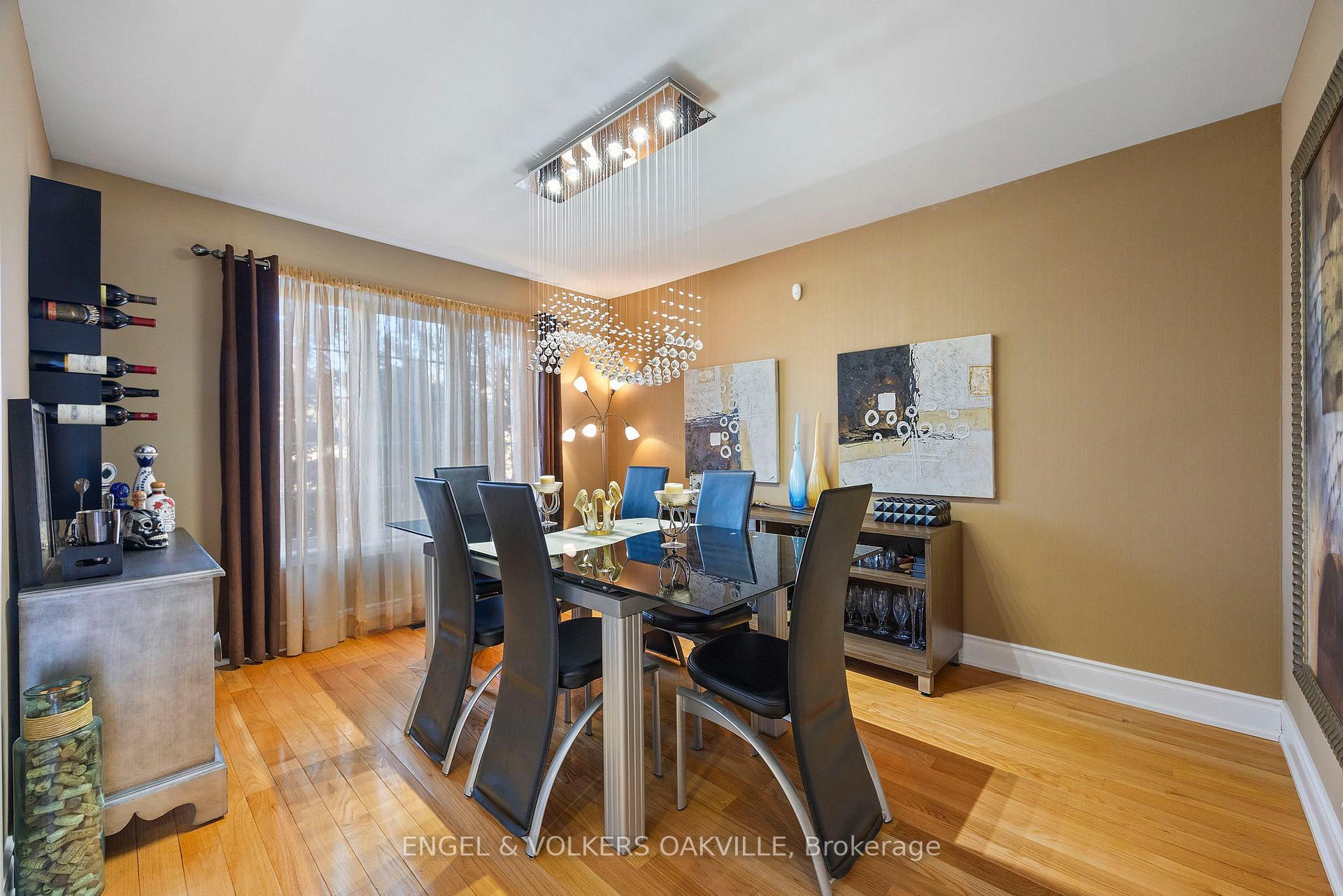 Photo 2 of 138 Cedargrove Road, Caledon, Bolton West — HOMEH