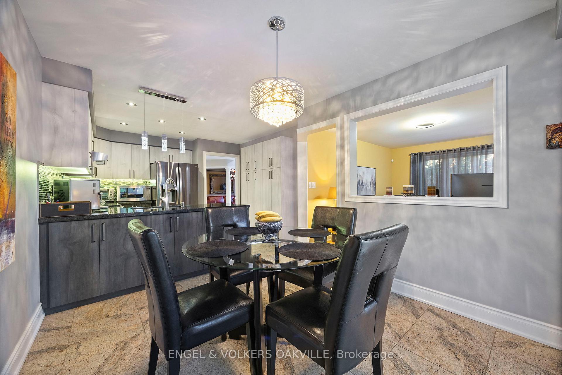 Photo 4 of 138 Cedargrove Road, Caledon, Bolton West — HOMEH