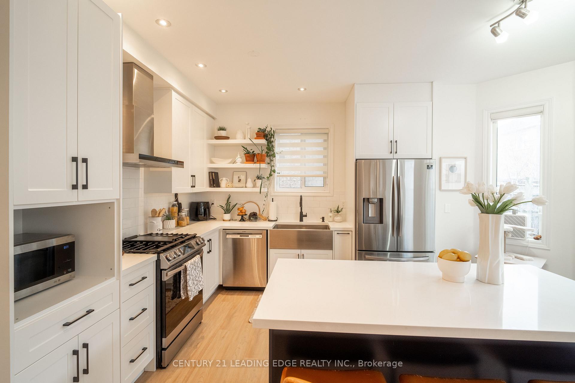 Photo 29 of 112 Watkins Glen Crescent, Aurora, Bayview Wellington — HOMEH