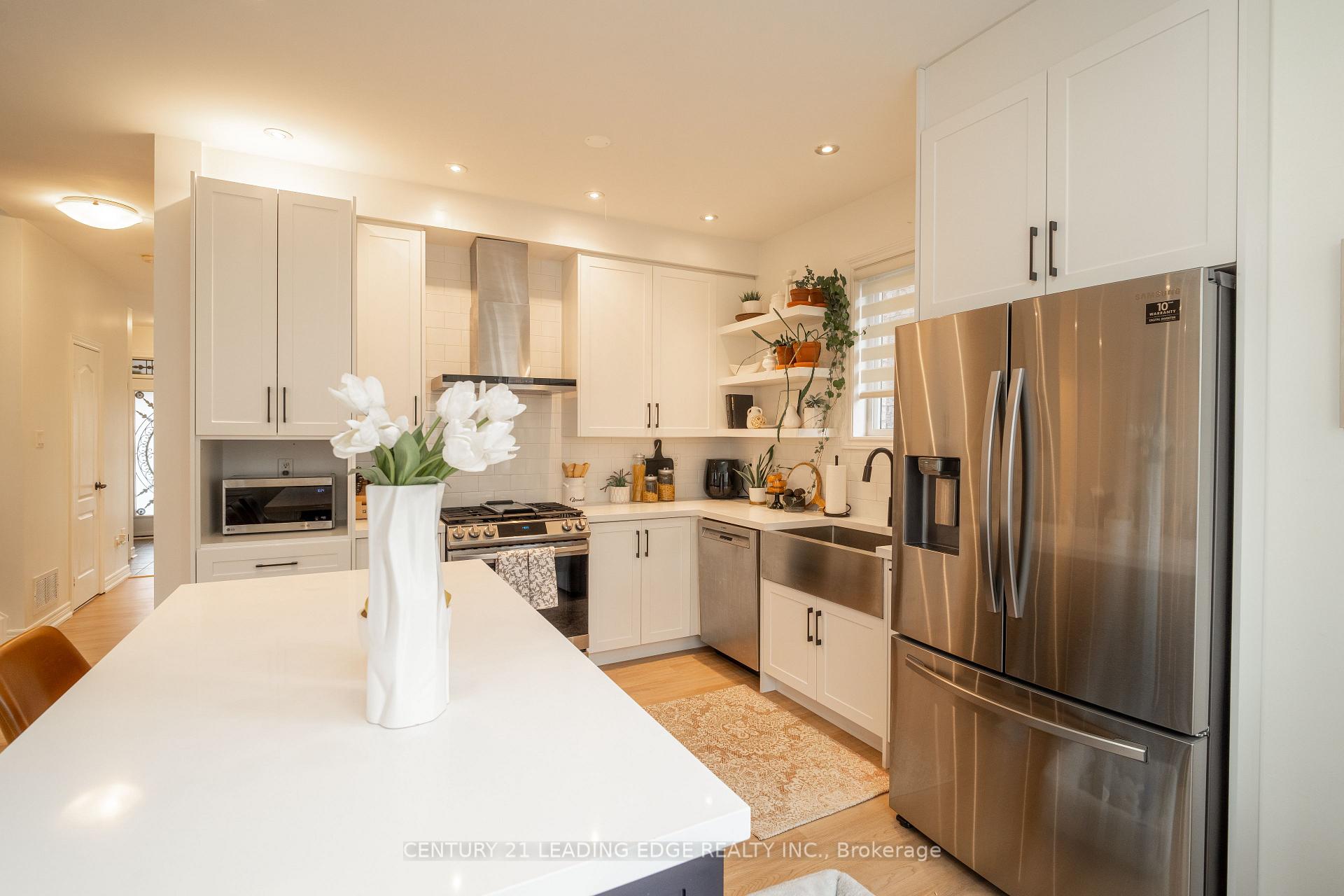 Photo 22 of 112 Watkins Glen Crescent, Aurora, Bayview Wellington — HOMEH