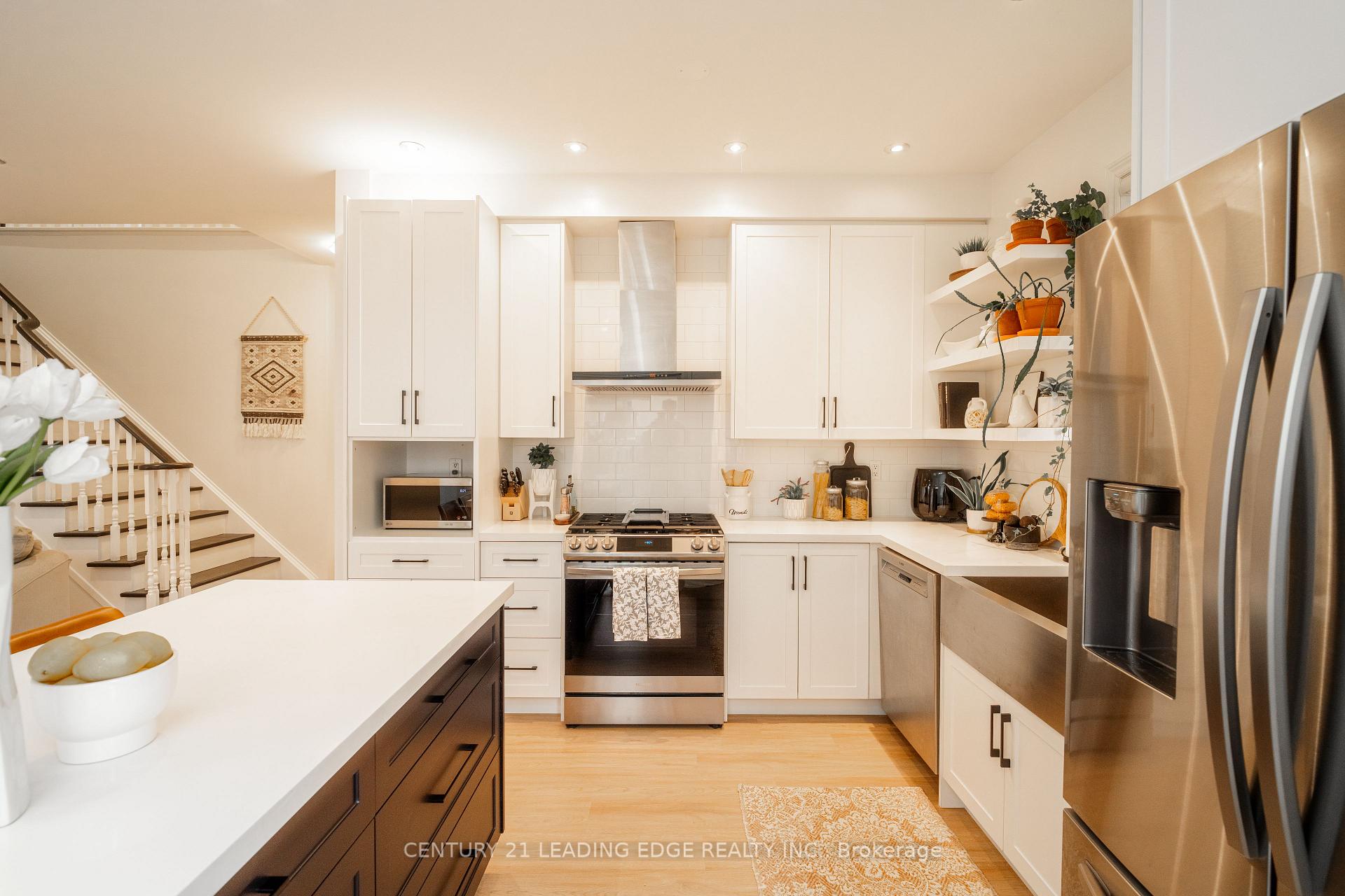 Photo 26 of 112 Watkins Glen Crescent, Aurora, Bayview Wellington — HOMEH