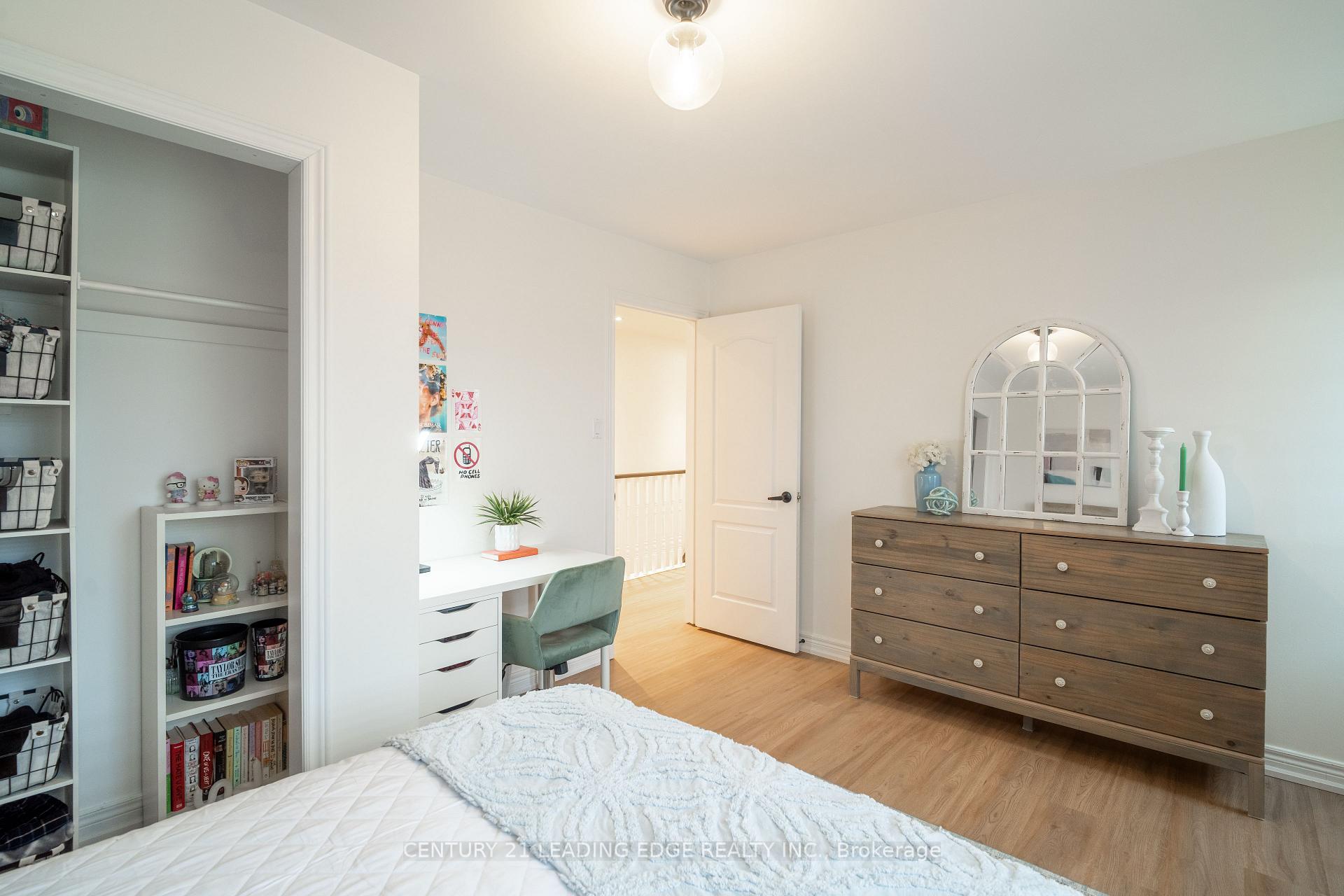 Photo 38 of 112 Watkins Glen Crescent, Aurora, Bayview Wellington — HOMEH