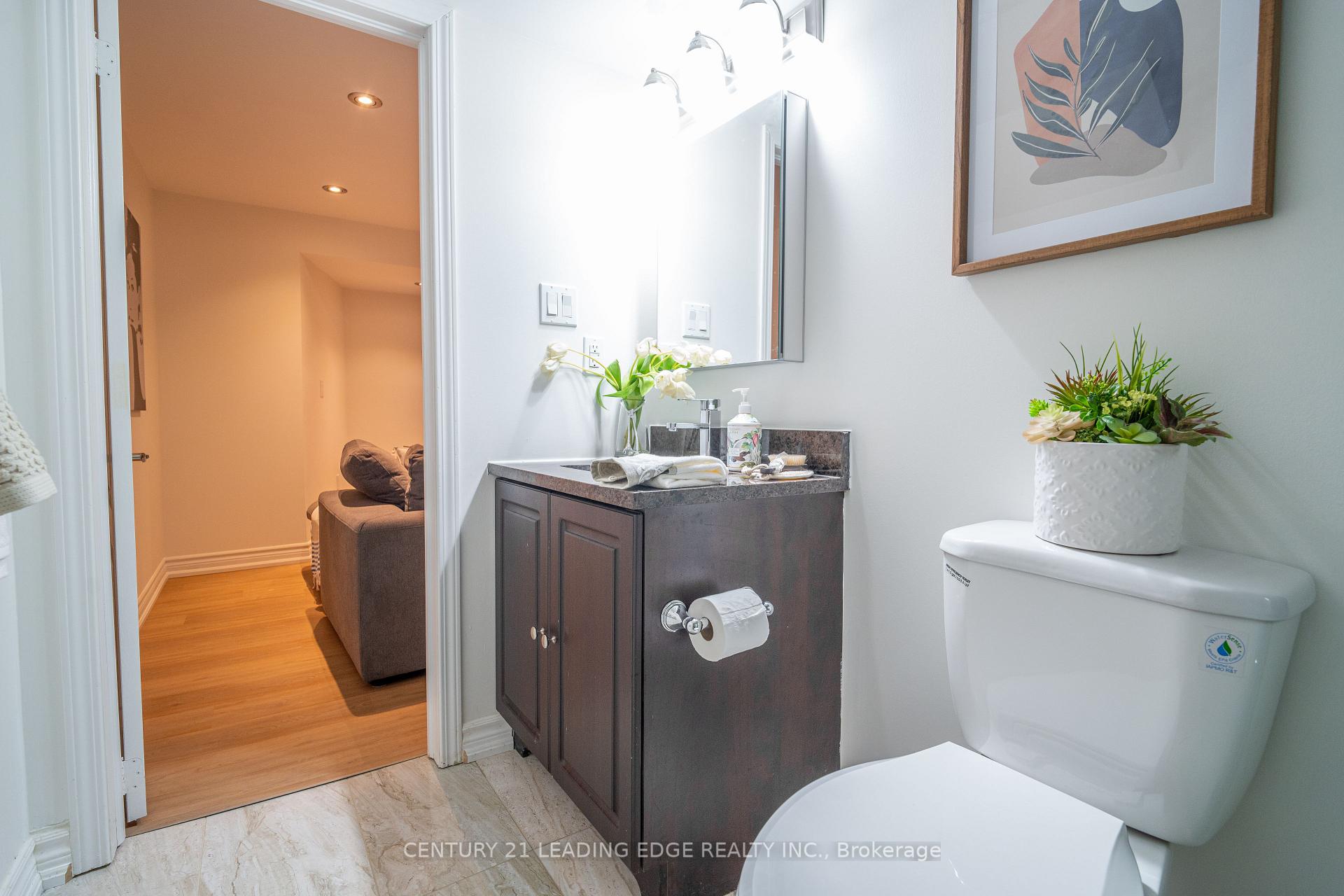 Photo 33 of 112 Watkins Glen Crescent, Aurora, Bayview Wellington — HOMEH