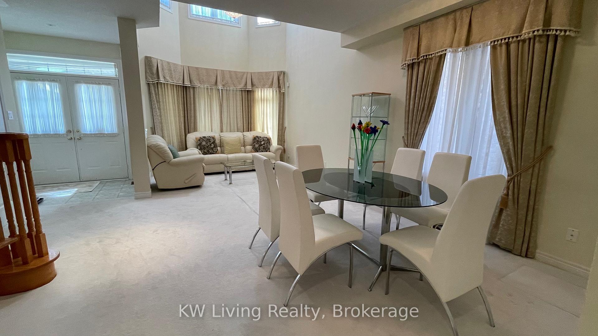 Photo 14 of 22 Briarglen Road, Markham, Cachet — HOMEH
