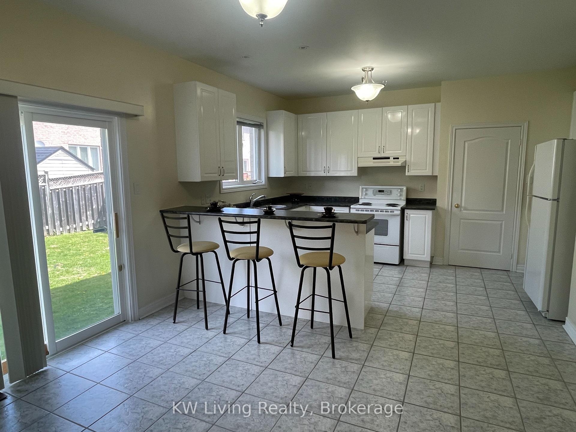 Photo 6 of 22 Briarglen Road, Markham, Cachet — HOMEH