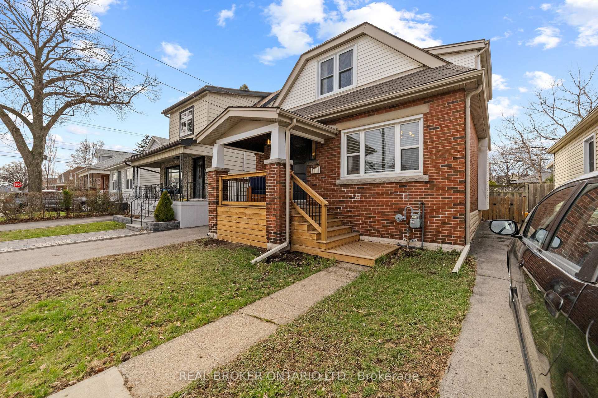 Photo 6 of 63 Barons Avenue N, Hamilton, Homeside — HOMEH