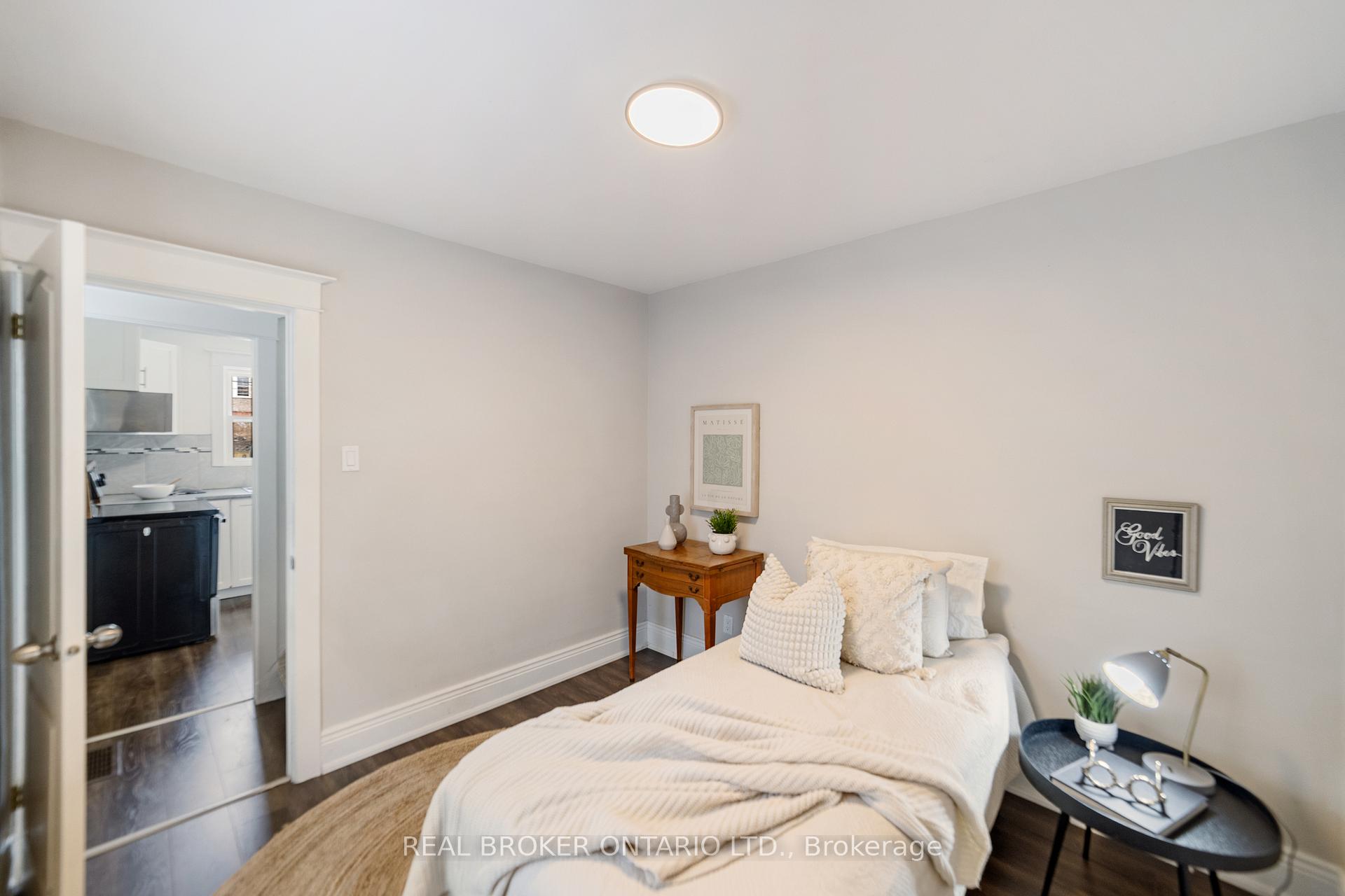 Photo 14 of 63 Barons Avenue N, Hamilton, Homeside — HOMEH