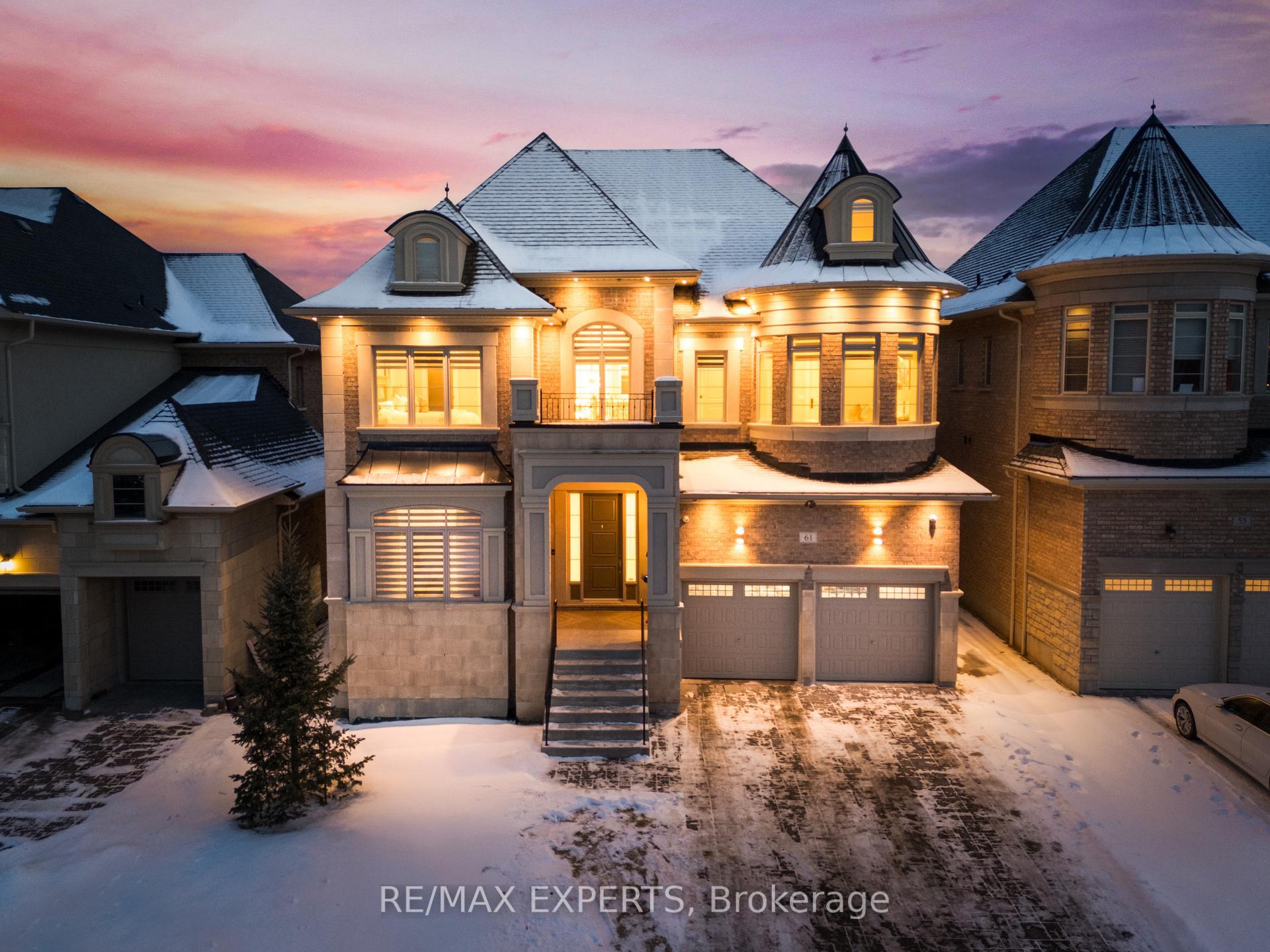Photo 2 of 61 Nave Street, Vaughan, Kleinburg — HOMEH
