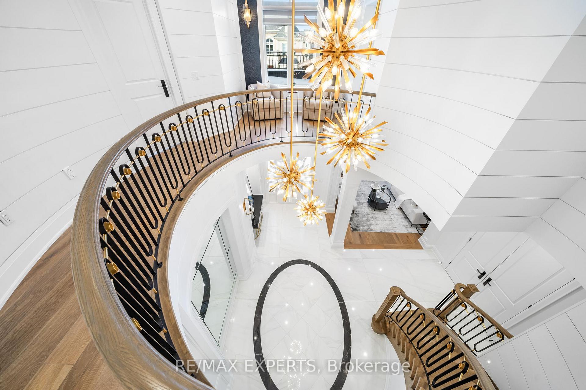 Photo 7 of 61 Nave Street, Vaughan, Kleinburg — HOMEH
