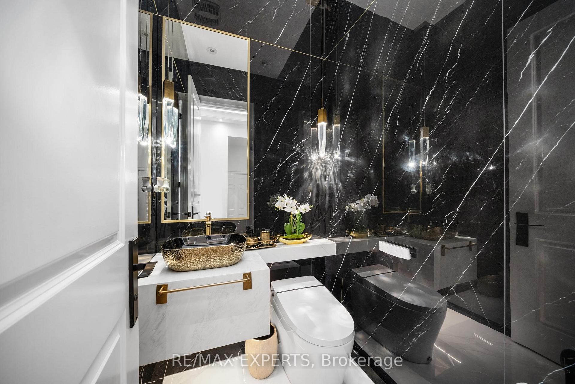 Photo 21 of 61 Nave Street, Vaughan, Kleinburg — HOMEH