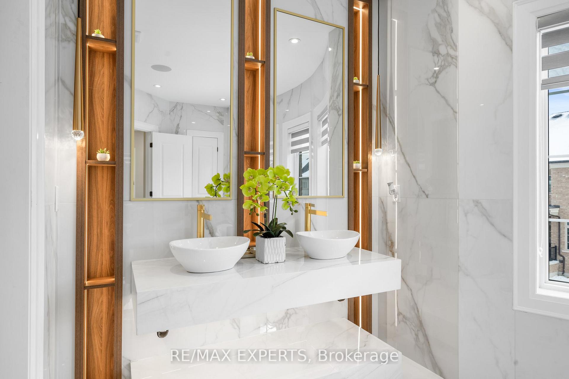 Photo 32 of 61 Nave Street, Vaughan, Kleinburg — HOMEH
