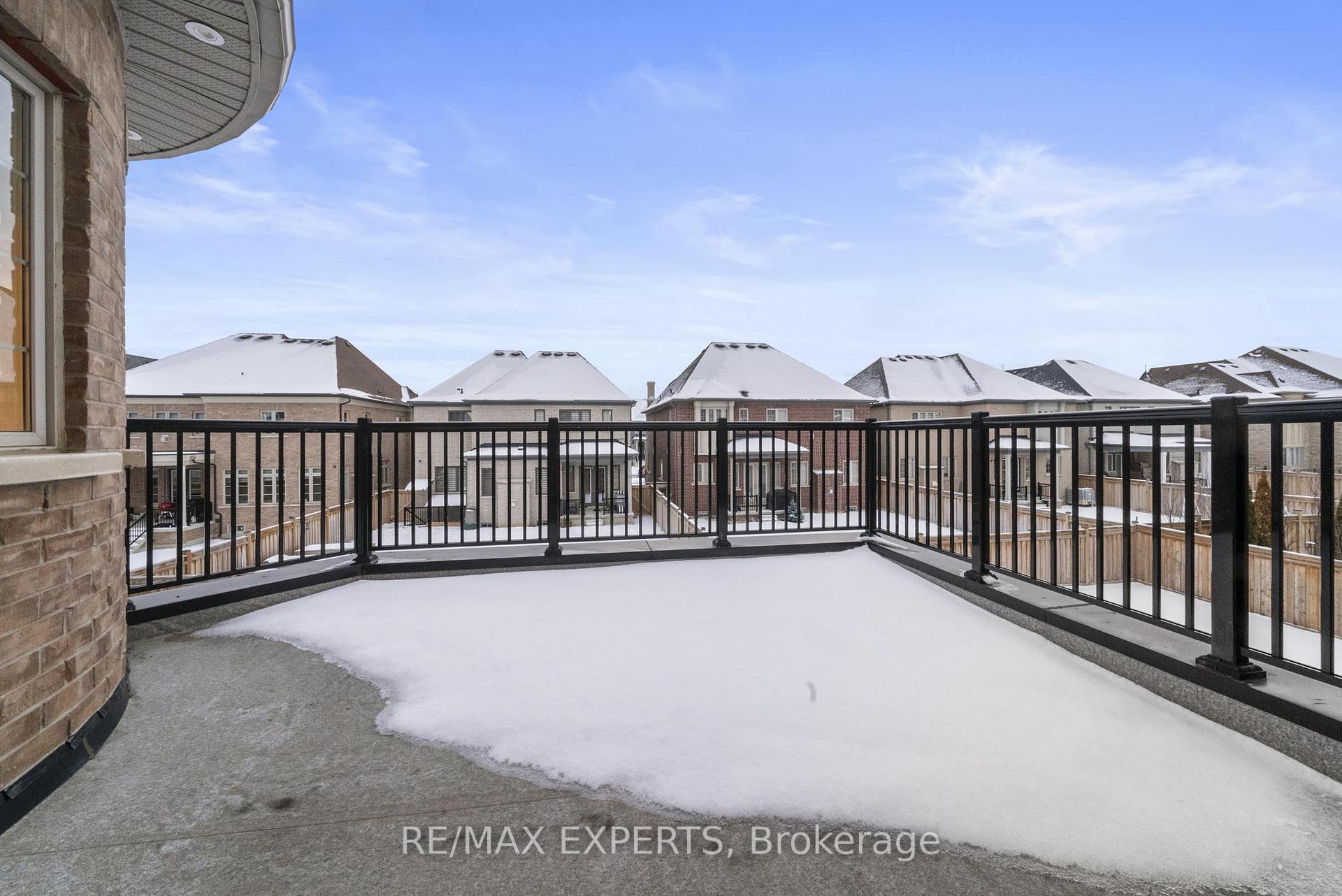 Photo 40 of 61 Nave Street, Vaughan, Kleinburg — HOMEH