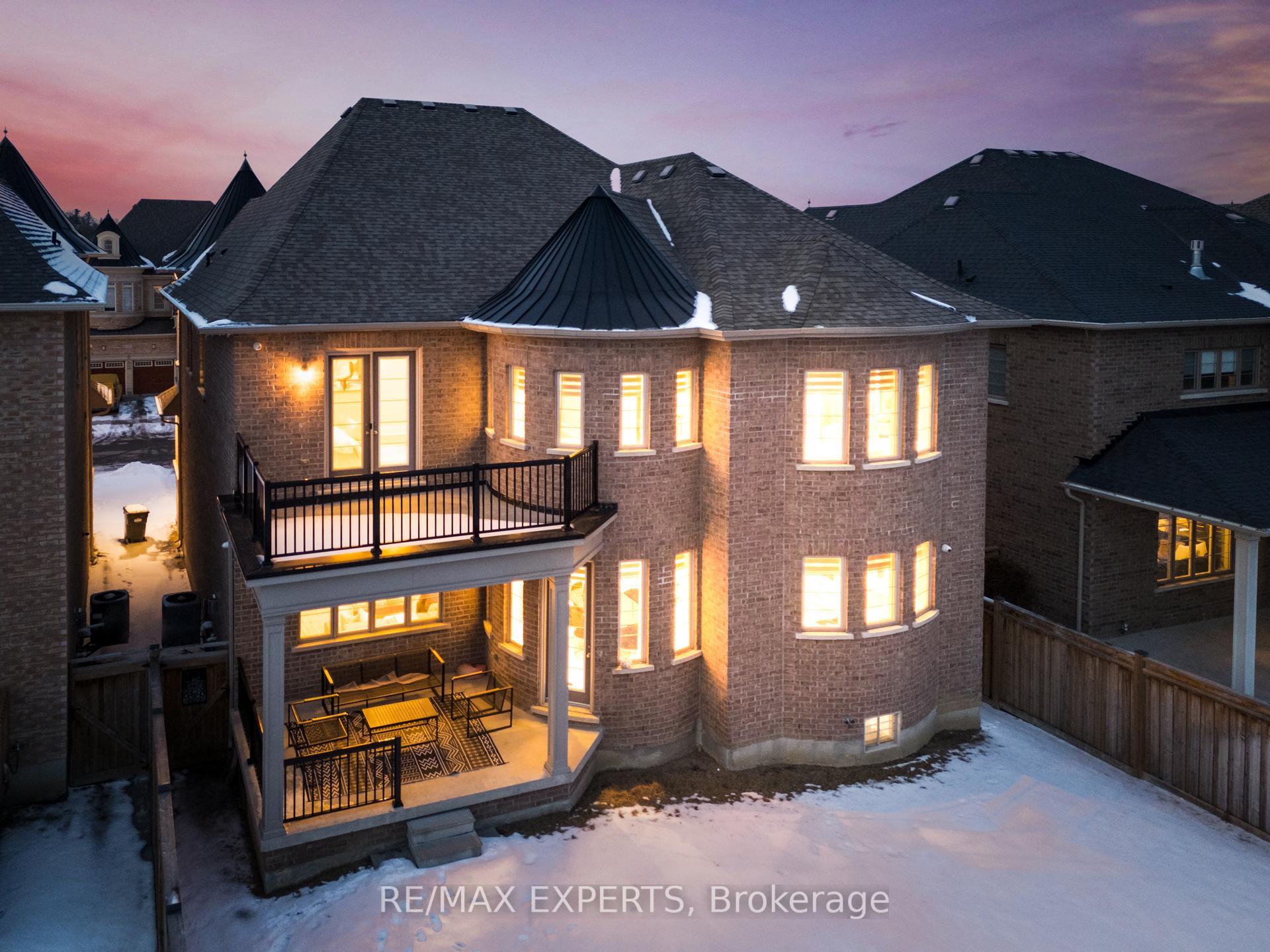 Photo 47 of 61 Nave Street, Vaughan, Kleinburg — HOMEH