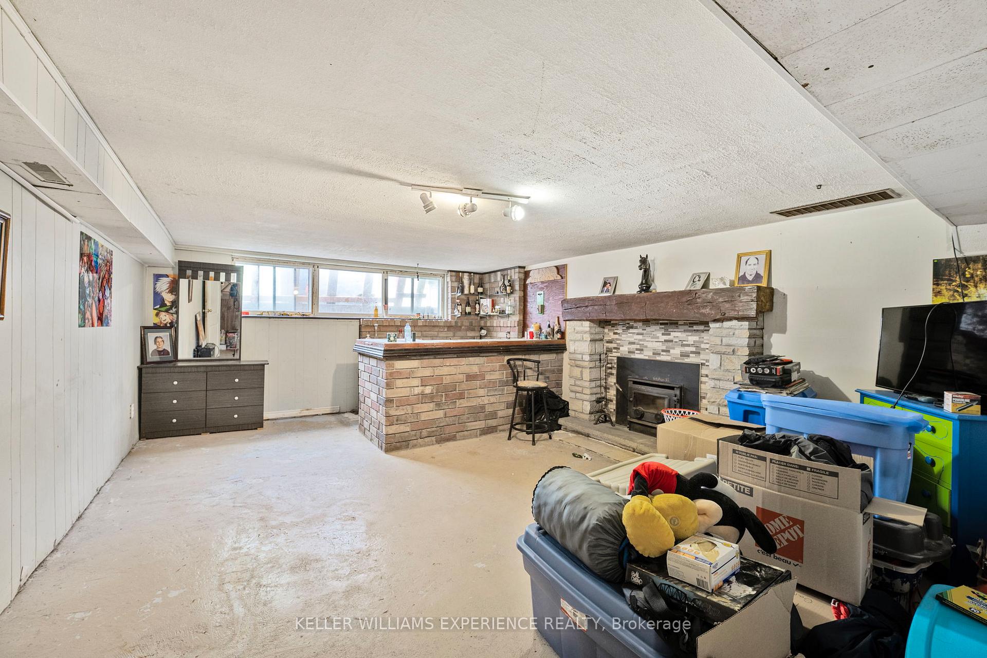 Photo 34 of 7106 County Road 56, Essa, Rural Essa — HOMEH