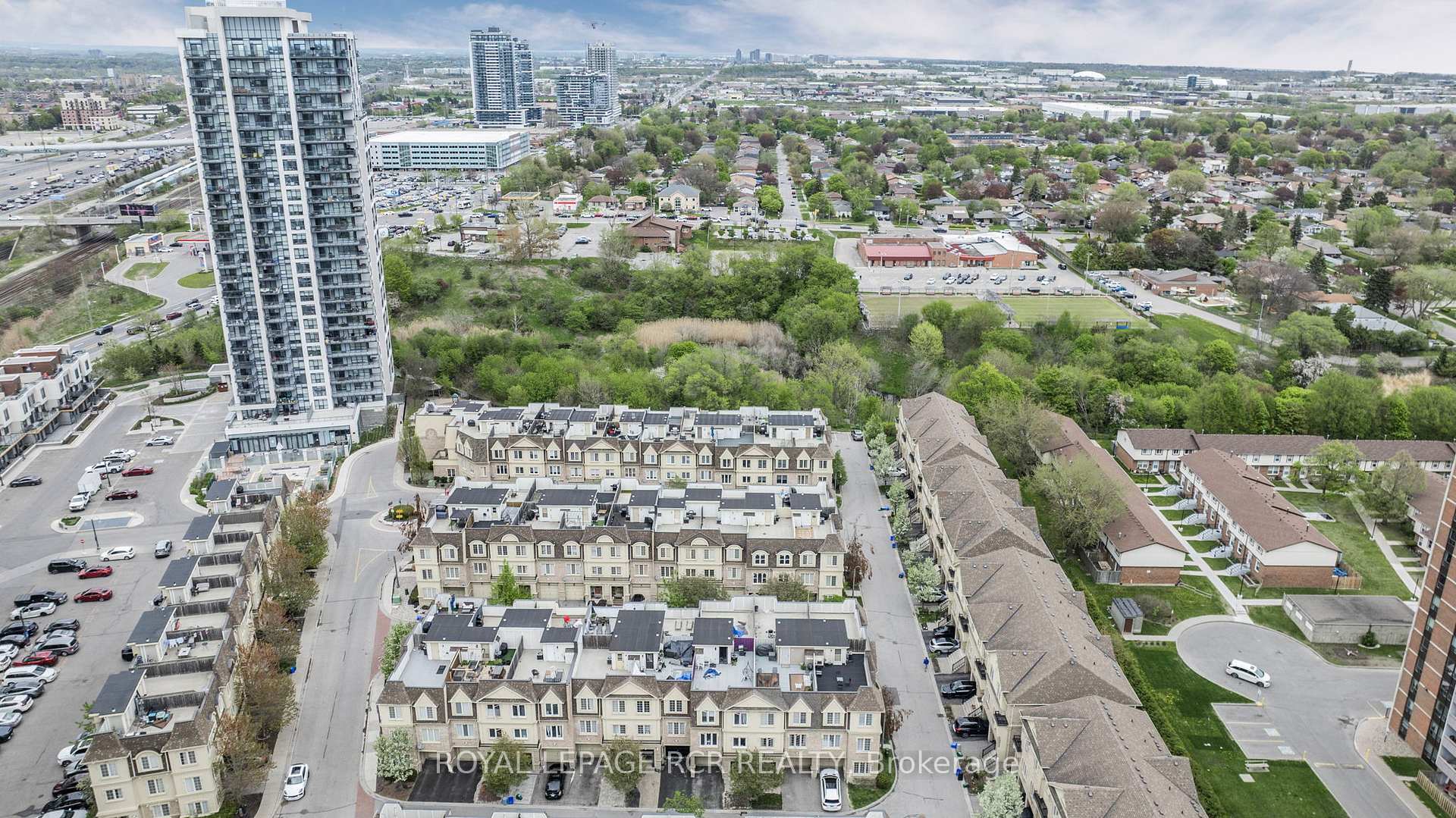 Photo 31 of Unit 95, 1250 St. Martins Drive, Pickering, Bay Ridges — HOMEH