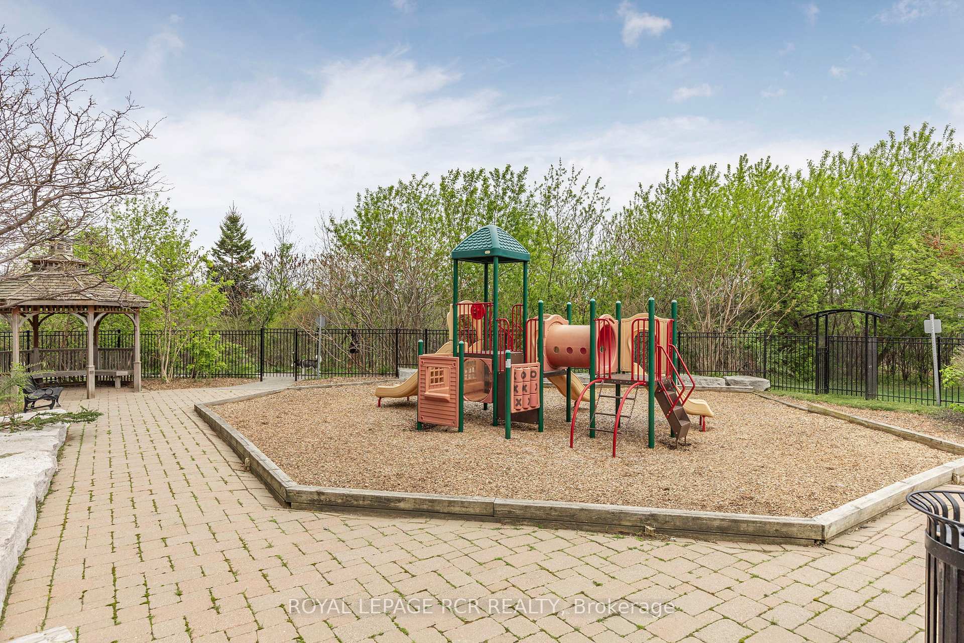 Photo 41 of Unit 95, 1250 St. Martins Drive, Pickering, Bay Ridges — HOMEH
