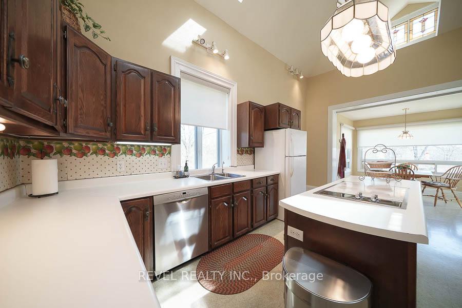 Photo 11 of 384 Blue Lake Road, Brant, South Dumfries — HOMEH