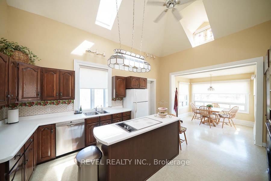 Photo 18 of 384 Blue Lake Road, Brant, South Dumfries — HOMEH