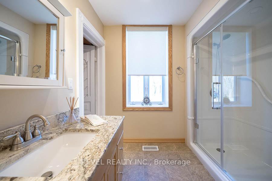 Photo 20 of 384 Blue Lake Road, Brant, South Dumfries — HOMEH
