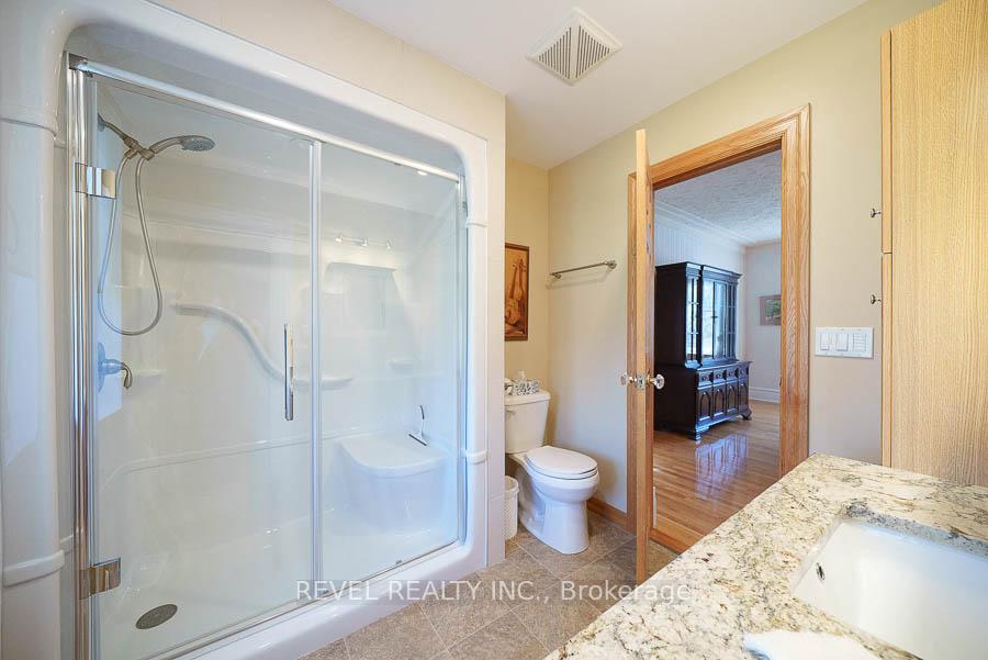 Photo 17 of 384 Blue Lake Road, Brant, South Dumfries — HOMEH