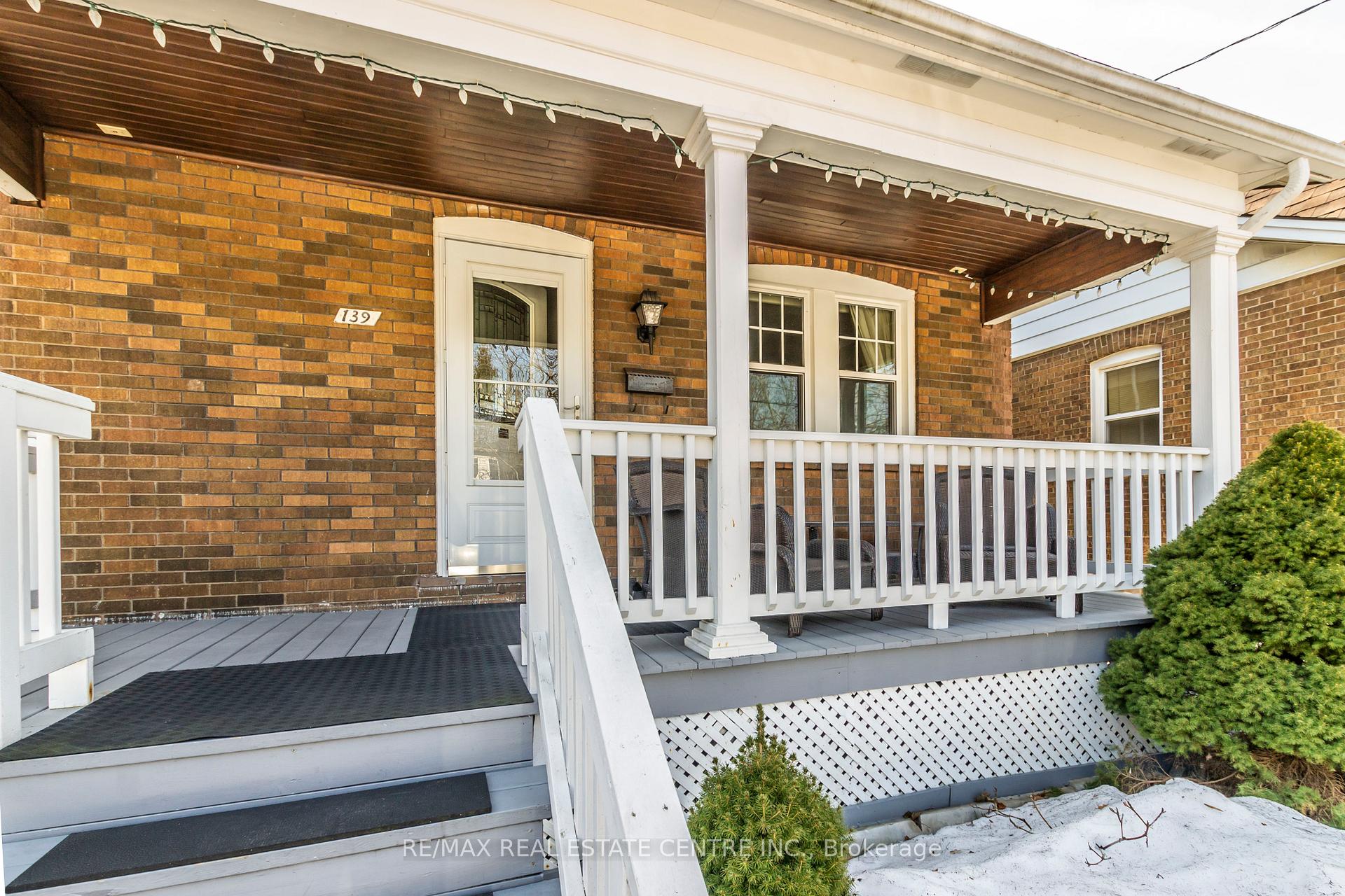 Photo 9 of 139 Barclay Street, Hamilton, Westdale — HOMEH