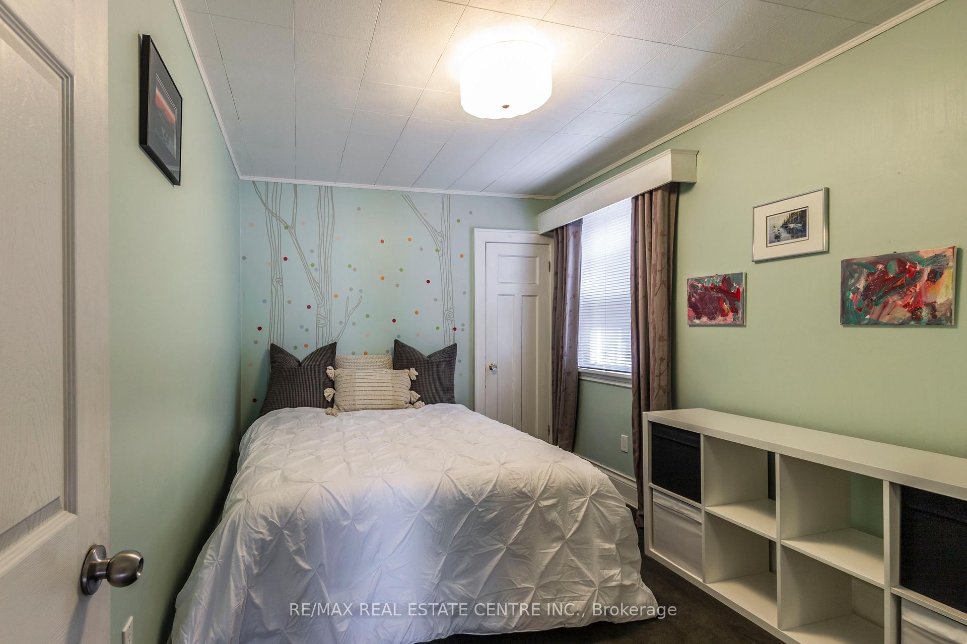 Photo 17 of 139 Barclay Street, Hamilton, Westdale — HOMEH