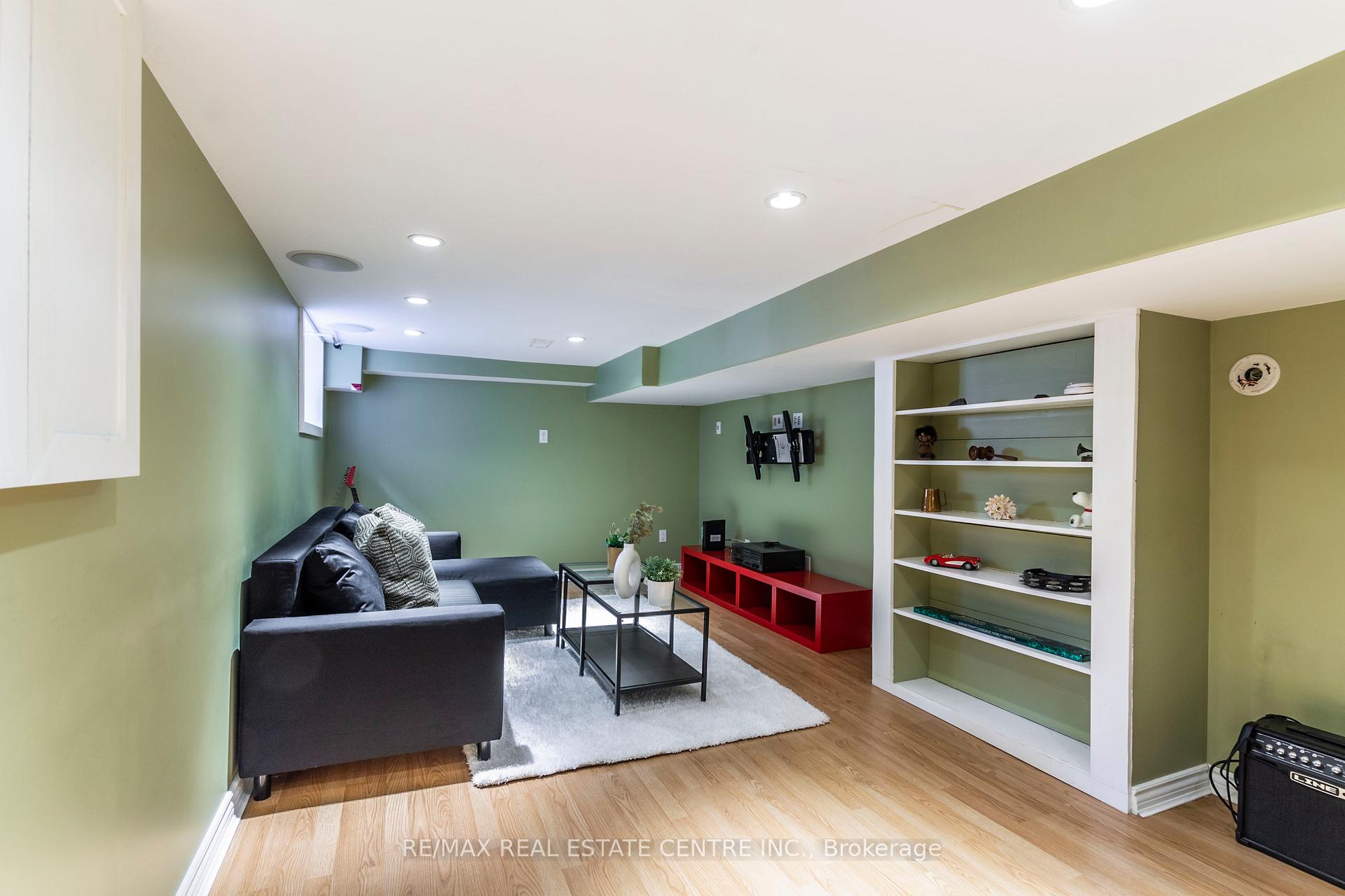 Photo 30 of 139 Barclay Street, Hamilton, Westdale — HOMEH